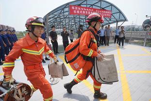 里德：本场是唐斯缺席后首战 这情节我们经历过所以知道该怎么做